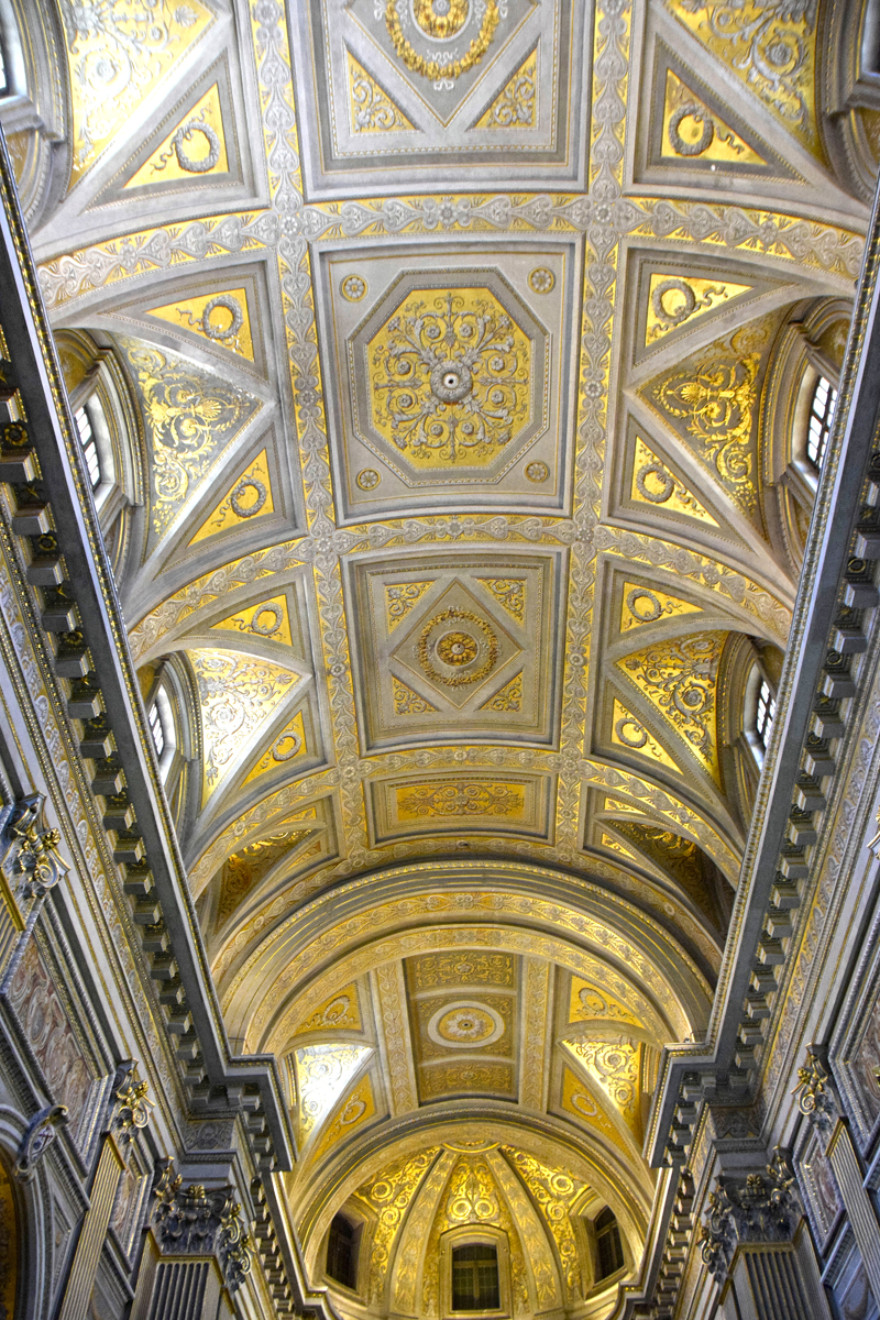 Via_Monserrato-Chiesa_di_S_Maria-Soffitto