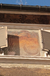 Piazza_de_Ricci-Palazzo_omonimo-Affreschi (10)