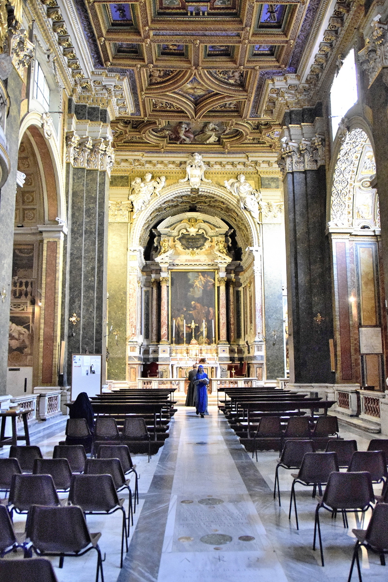 Via_Monserrato-Chiesa_di_S_Girolamo_della_Carita-Navata_centrale