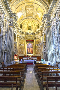 Via_Monserrato-Chiesa_di_S_Maria-Navata_centrale