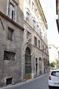Via_Monserrato-Palazzo_Bossi_Ceselli_al_n_154