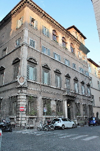Via_Monserrato-Palazzo_Massa_Fioravanti_al_n_61 (3)
