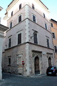 Via_Monserrato-Palazzo_Mocari-Cortigiana_Tina_al_n_116-117 (2)
