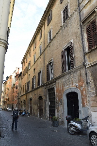 Via_Monserrato-Palazzo_Podocatari_Orsini_al_n_20