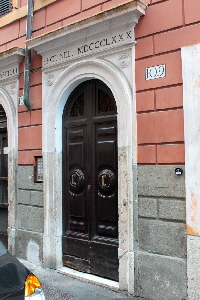 Via_Monserrato-Palazzo_al_n_108-109-Portone_al_109