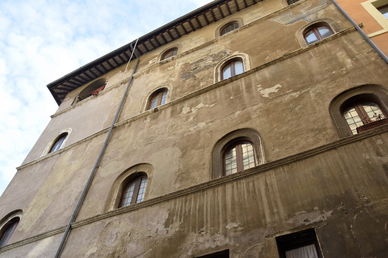 Via_Monserrato-Palazzo_di_Pietro_Paolo_della_Zecca_al_n_2 (3)