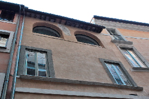 Via_dei_Pettinari-Palazzo_al_n_79-80-Facciata