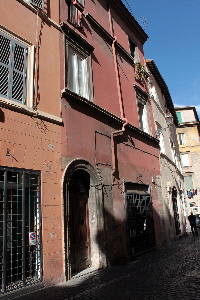 Via_del_Pellegrino-Palazzo_al_n_86-87
