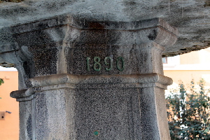 Piazza_Benedetto_Cairoli-Fontana (3)