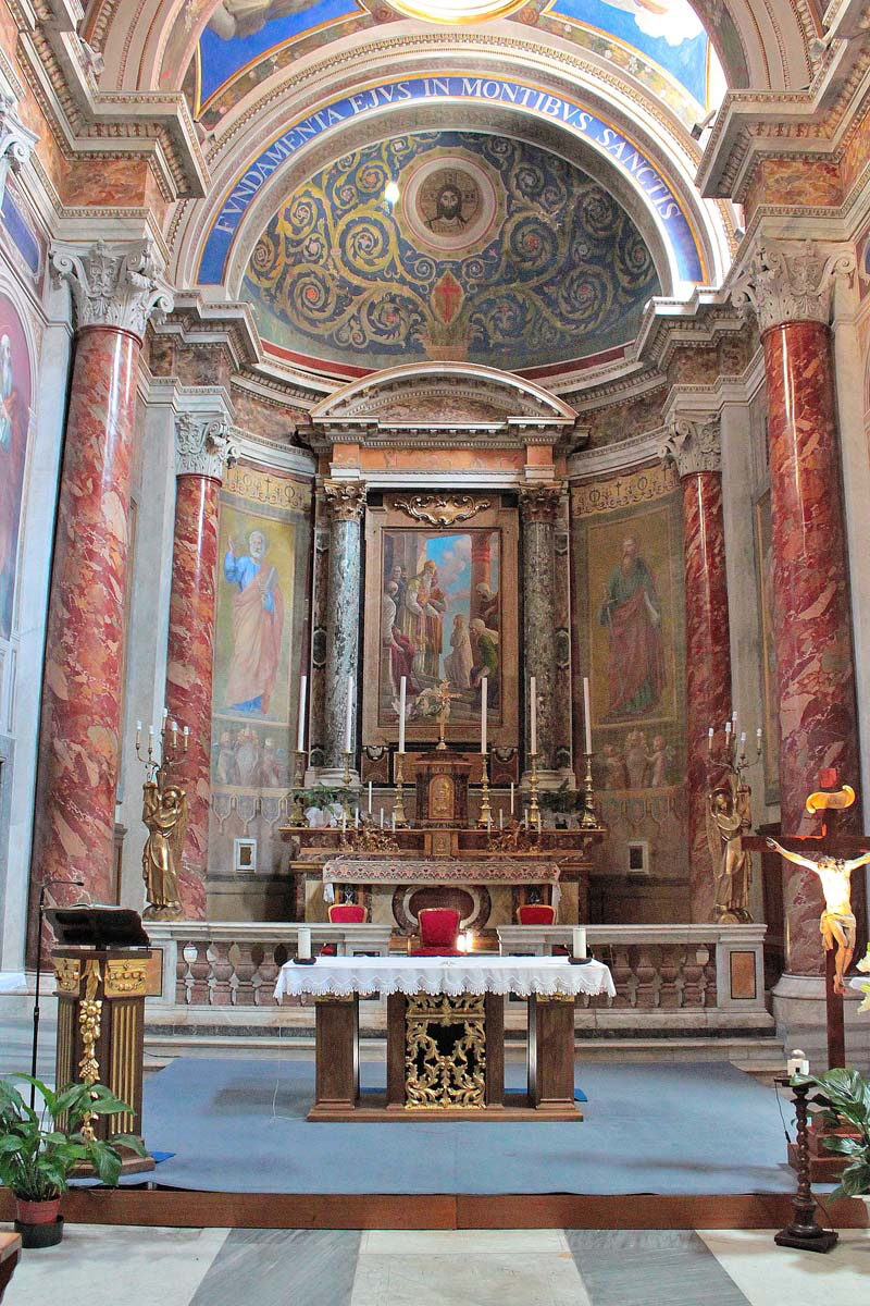 Via_di_S_Maria_in_Monticelli-Chiesa_omonima-Altare_maggiore