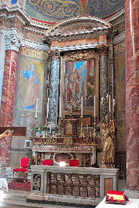 Via_di_S_Maria_in_Monticelli-Chiesa_omonima-Altare_maggiore (2)