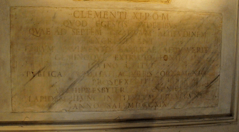 Piazza_della_Bocca_della_Verit-Chiesa_di_S_Maria_in_Cosmedin-Lapide_Clemente_XI-1719