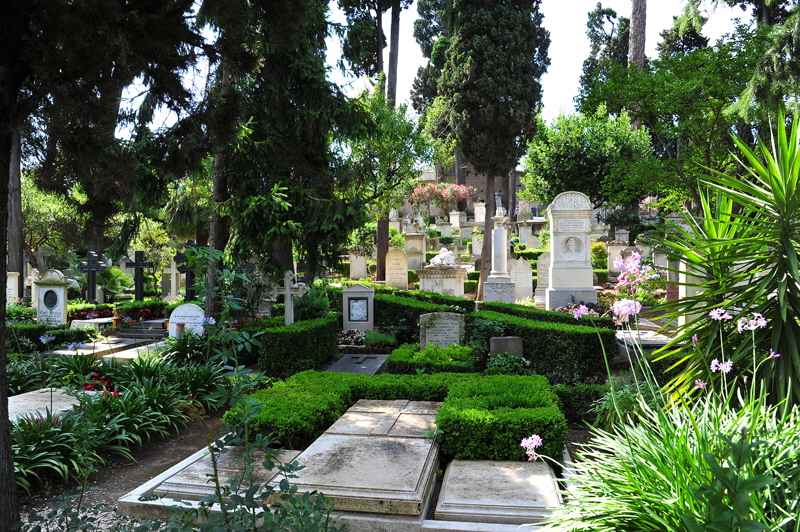 Via_Caio_Cestio-Cimitero_acattolico (5)