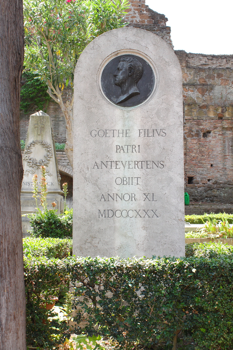 Via_Caio_Cestio-Cimitero_acattolico-Tomba_di_August_von_Goethe-1830 (2)
