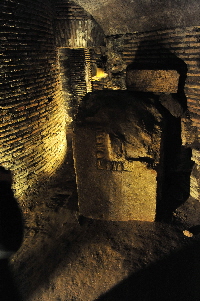 Via_del_Teatro_Marcello-Chiesa_di_S_Nicola_in_Carcere-Livello_templi (17)