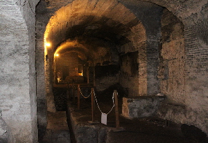 Via_del_Teatro_Marcello-Chiesa_di_S_Nicola_in_Carcere-Livello_templi (26)