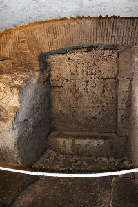 Via_del_Teatro_Marcello-Chiesa_di_S_Nicola_in_Carcere-Livello_templi (31)
