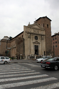 Via_del_Teatro_Marcello-Chiesa_di_S_Nicola_in_Carcere (5)
