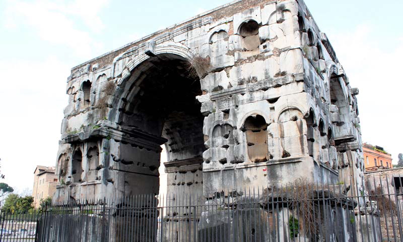 Via_del_Velabro-Arco_di_Giano (18)