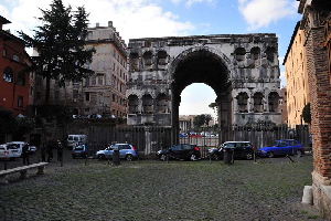 Via_del_Velabro-Arco_di_Giano (2)