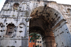 Via_del_Velabro-Arco_di_Giano (7)