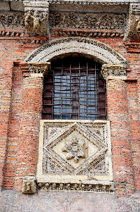 Via_di_Porta_Leone-Casa_dei_Crescenzi (7)