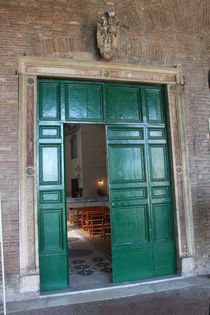 Via_di_S_Balbina-Chiesa_di_S_Balbina-Ingresso