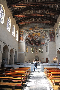 Via_di_S_Balbina-Chiesa_di_S_Balbina-Navata_Centrale (2)
