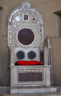 Via_di_S_Balbina-Chiesa_di_S_Balbina-Sedia_vescovile (5)