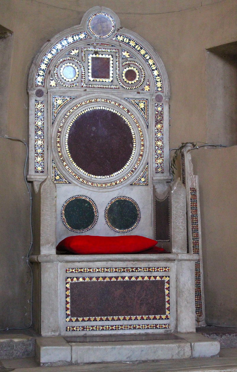 Via_di_S_Balbina-Chiesa_di_S_Balbina-Sedia_vescovile (5)