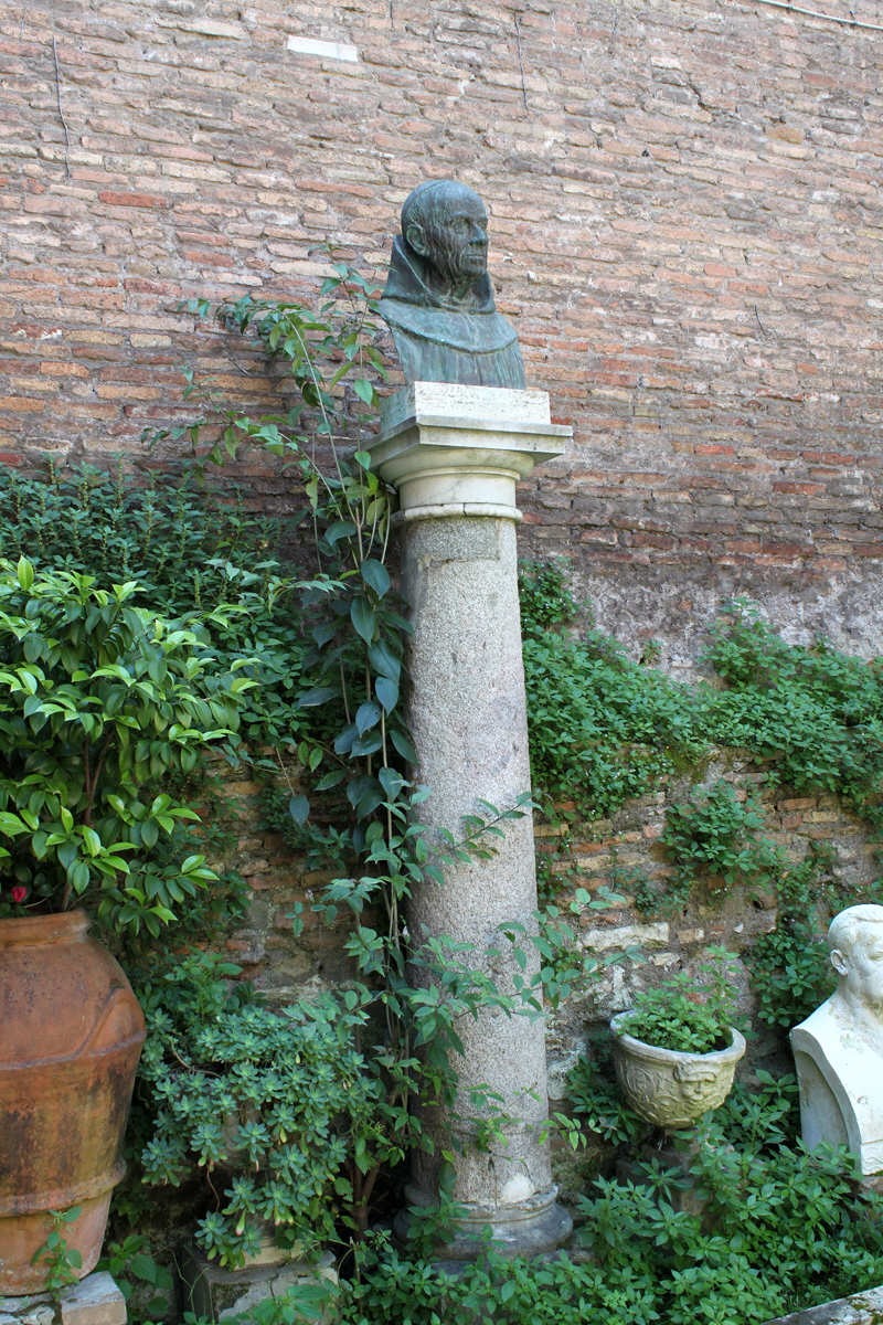 Via_di_S_Balbina-Istituto_S_Margherita-Busto