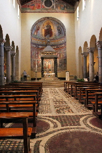 Via_di_San_Saba-Chiesa_di_San_Saba-Navata_centrale