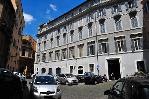 Piazza_Costaguti-Palazzo_Boccamazza_Boccapaduli_al_n_17