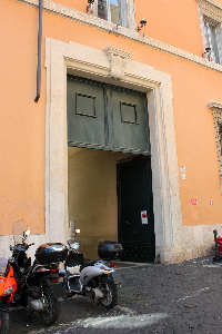 Via_Paganica-Palazzo_di_Pietro_Antonio_Mattei_al_n_3-Ingresso