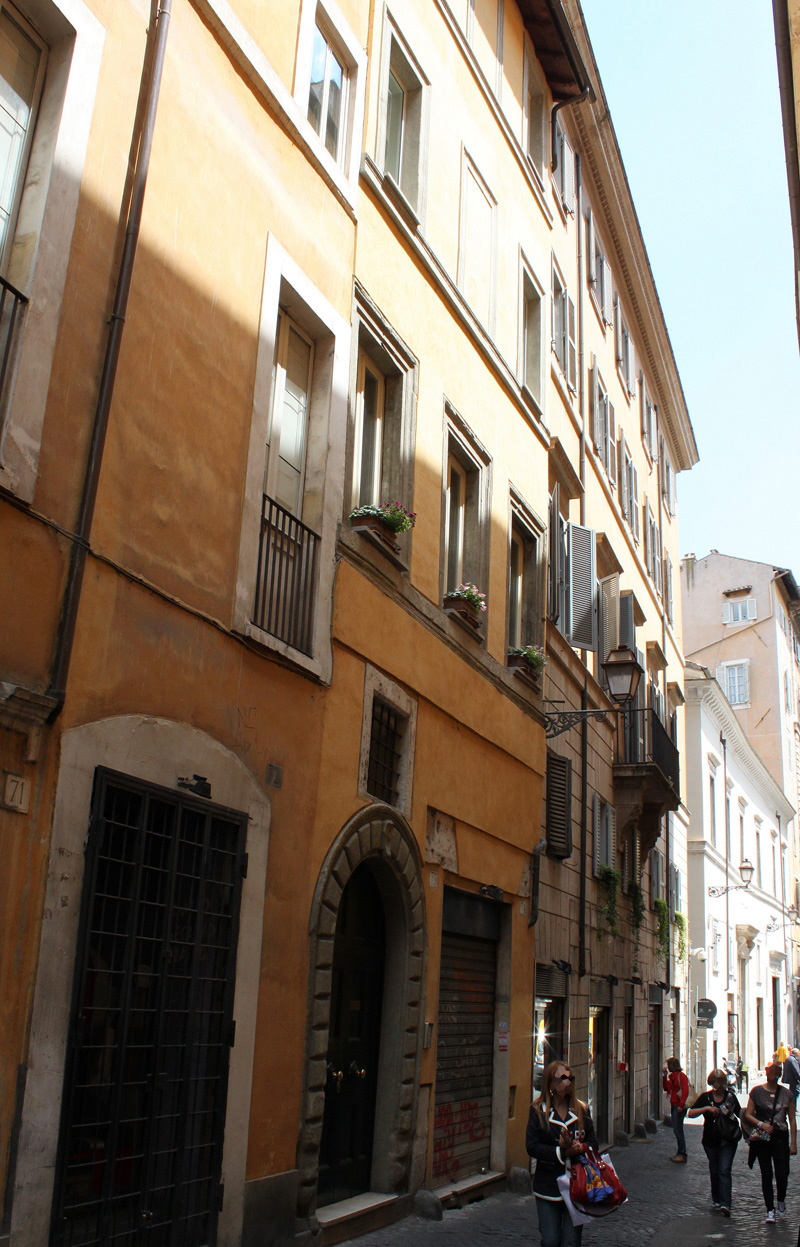 Via_dei_Falegnami-Palazzo_XV_sec_al_n_73 (2)