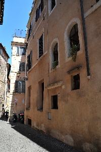 Via_dei_Polacchi-Fianco_Palazzo_Margana
