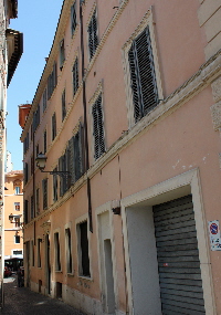 Via_dei_Polacchi-Palazzo_al_n_42