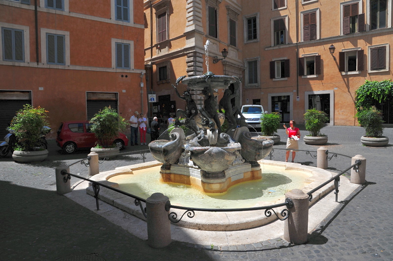 Piazza_Mattei-Fontana_delle_Tartarughe