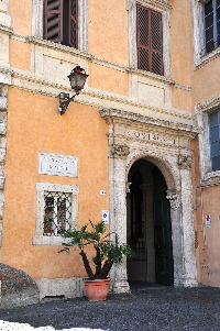 Piazza_Mattei-Palazzo_Costaguti_al_n_10-Ingresso