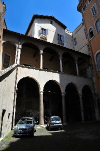 Piazza_Mattei-Palazzo_di_Giacomo_Mattei_di_Pietro_al_n_-17-Cortile (3)