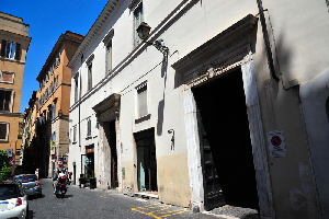 Piazza_Mattei-Palazzo_di_Giacomo_Mattei_di_Pietro_al_n_17