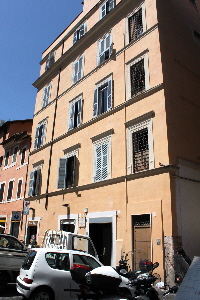 Via_del_Portico_di_Ottavia-Palazzo_al_n_6