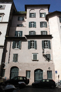 Piazza_dei_Caprettari-Palazzo_al_n_76