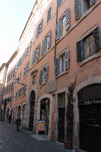 Via_del_Monte_della_Farina-Palazzo_XVI_sec-al_n_50