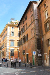 Via_della_Dogana_Vecchia-Palazzo_al_n_4
