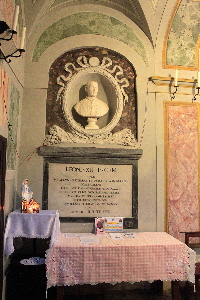 Via_delle_Coppelle-Chiesa_di_S_Salvatore_della_Piet-Lapide_di_Innocenzo_XII-1829