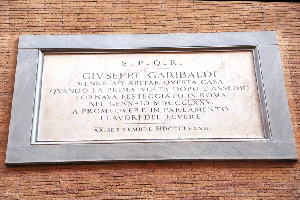 Via_delle_Coppelle-Palazzo_Baldassini_al_n_35-Lapide_a_Garibaldi