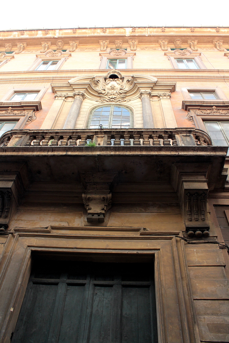 Via_di_S_Giovanna_d'Arco-Palazzo_al_n_5-Ingresso