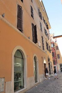 Vicolo_dei_Chiodaroli-Palazzo_al_n_11