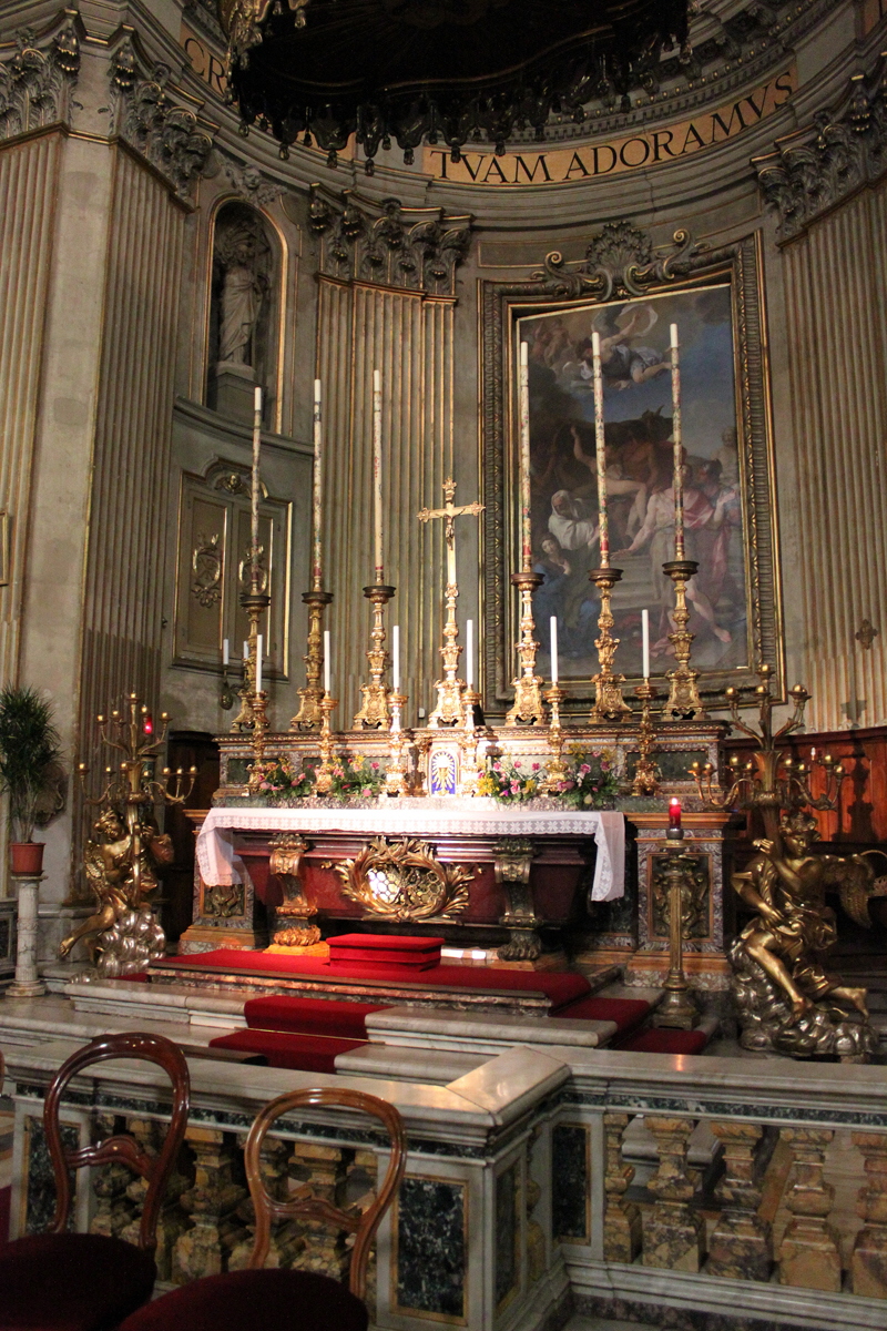 Piazza_S_Eustachio-Chiesa_omonima-Altare_maggiore (5)